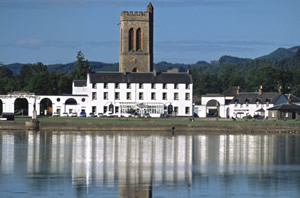 Inveraray hotel from sea